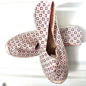 Gaimo/Cousu Main Women’s Espadrilles EU SIZE 39 with Geometric Pattern